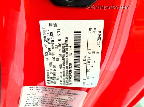 1FTRF3BA3PEC46180 2023 FORD F350 Красный Вид подкапотного пространства