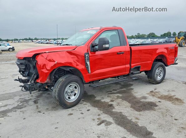 1FTRF3BA3PEC46180 2023 FORD F350 Красный Передняя левая четверть