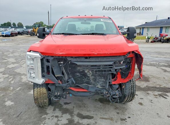 1FTRF3BA3PEC46180 2023 FORD F350 Красный Вид спереди