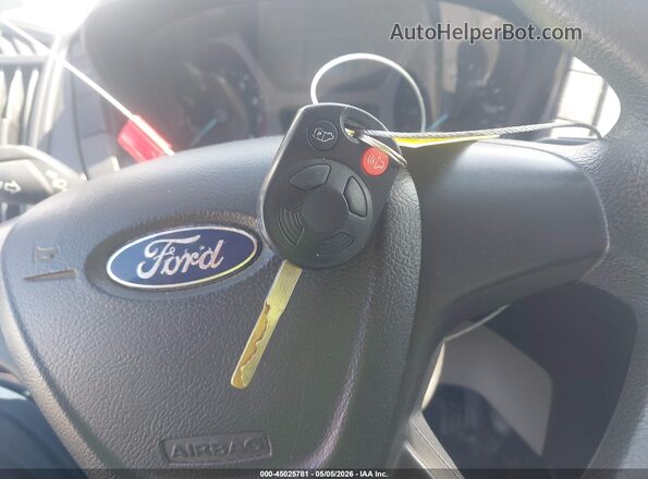 1FTYE1CM6HKA21721 2017 FORD TRANSIT-150 Белый Вид панели приборов