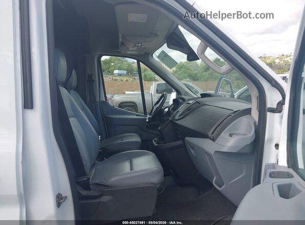 1FTYR2CG4HKA53863 2017 FORD TRANSIT-250 White Widok wnętrza z przodu