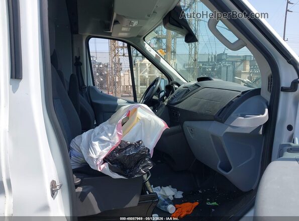 1FTYR2XG0JKB20068 2018 FORD TRANSIT-250 Белый Вид салона спереди