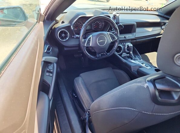 1G1FB3DS7K0113389 2019 CHEVROLET CAMARO Синий Вид панели приборов
