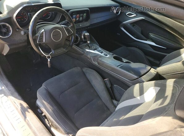 1G1FB3DX4H0213633 2017 CHEVROLET CAMARO Серый Вид панели приборов