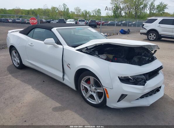 1G1FB3DX4J0101663 2018 CHEVROLET CAMARO Белый Передняя правая четверть