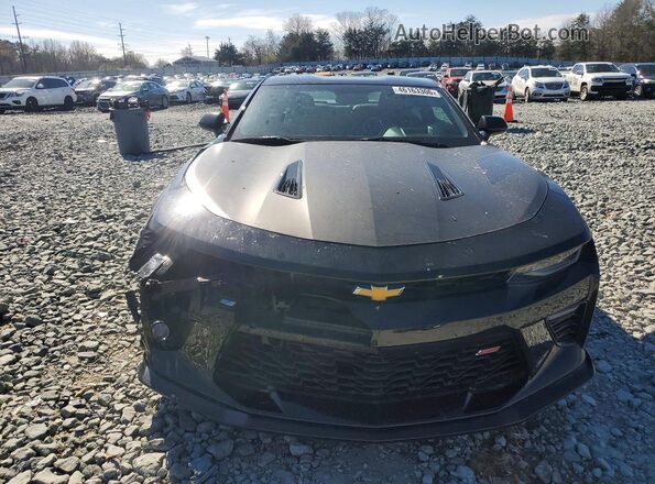 1G1FE1R79J0157148 2018 CHEVROLET CAMARO Черный Вид спереди