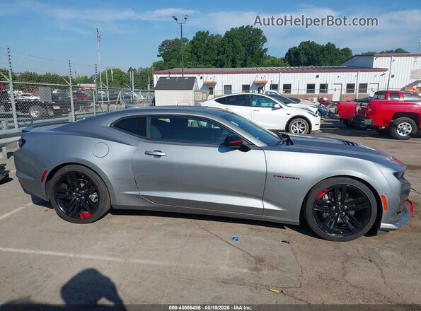 1G1FF1R75P0142684 2023 CHEVROLET CAMARO Серебряный Вид задней части салона