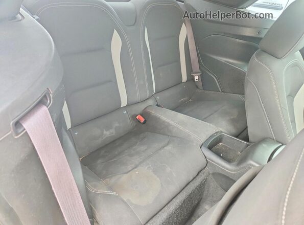 1G1FF3D76H0209121 2017 CHEVROLET CAMARO Серебряный Вид задних сидений