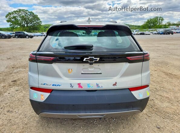 1G1FZ6S04P4178473 2023 CHEVROLET BOLT Серебряный Вид сзади