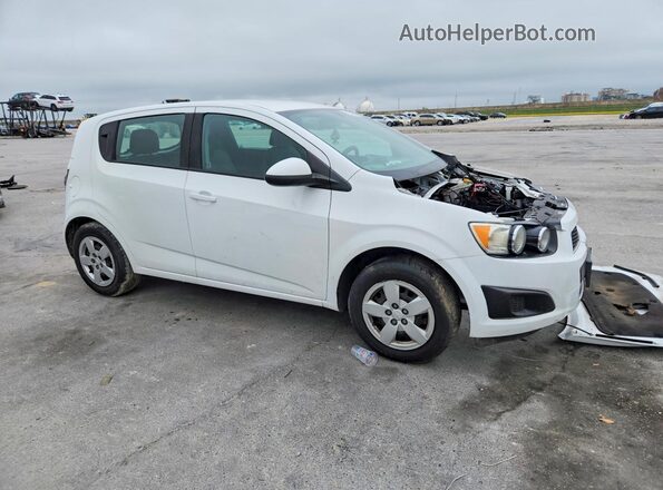 1G1JA6SH2G4170640 2016 CHEVROLET SONIC White Przód prawy