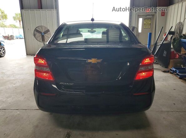 1G1JB5SH0H4156096 2017 CHEVROLET SONIC Черный Вид сзади