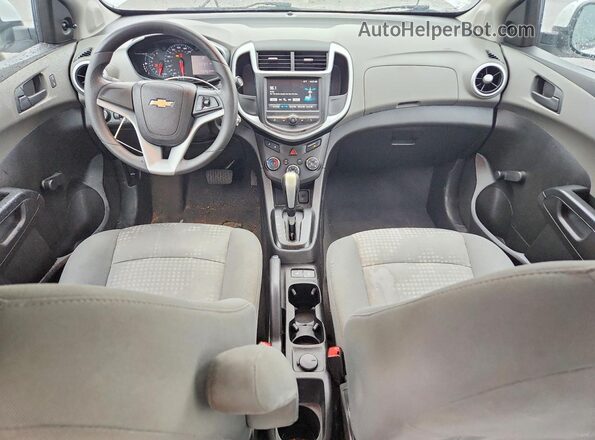 1G1JB5SH0H4167440 2017 CHEVROLET SONIC Белый Вид панели приборов