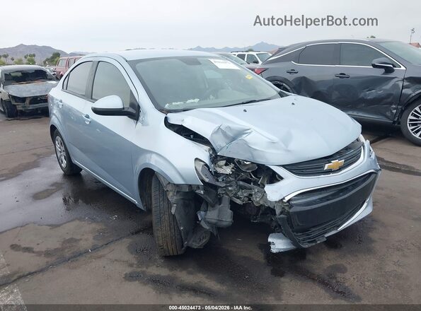 1G1JB5SH3J4103527 2018 CHEVROLET SONIC Серебряный Вид спереди