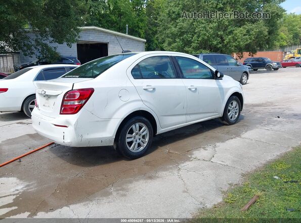 1G1JB5SHXJ4137562 2018 CHEVROLET SONIC Белый Задняя правая четверть