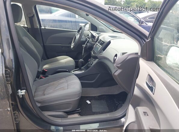 1G1JC5SH1G4138301 2016 CHEVROLET SONIC Gray წინა სალონის ხედი