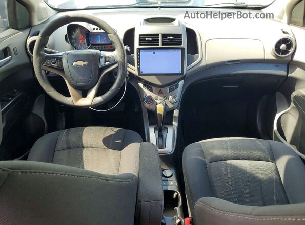 1G1JC5SH1G4184825 2016 CHEVROLET SONIC White Առջևի վահանակի տեսք