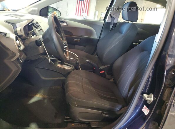 1G1JC5SH6G4158818 2016 CHEVROLET SONIC Синий Вид салона спереди
