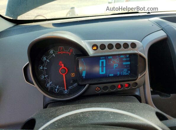 1G1JC6SH8G4181975 2016 CHEVROLET SONIC Черный Вид щитка приборов