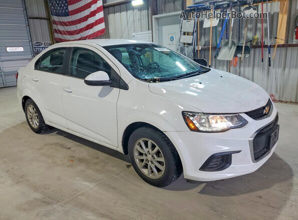 1G1JD5SH0H4102176 2017 CHEVROLET SONIC Белый Передняя правая четверть