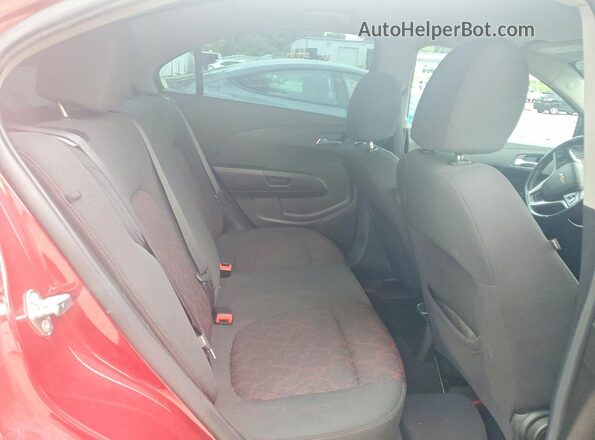 1G1JD5SH5H4135495 2017 CHEVROLET SONIC Red Vista de los asientos traseros