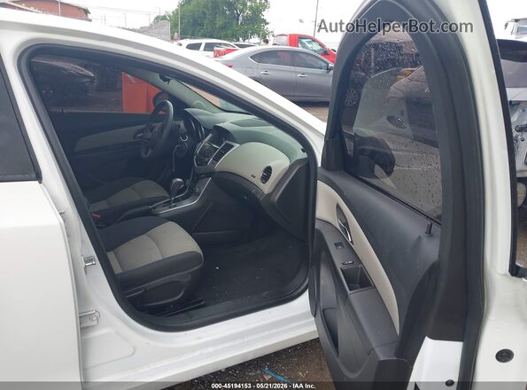 1G1PC5SH5G7217852 2016 CHEVROLET CRUZE Белый Вид салона спереди