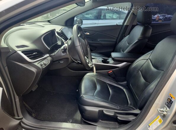 1G1RC6S55HU209404 2017 CHEVROLET VOLT Серебряный Вид салона спереди