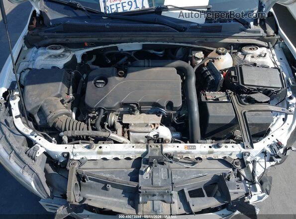 1G1ZB5ST8HF245149 2017 CHEVROLET MALIBU Белый Вид сзади