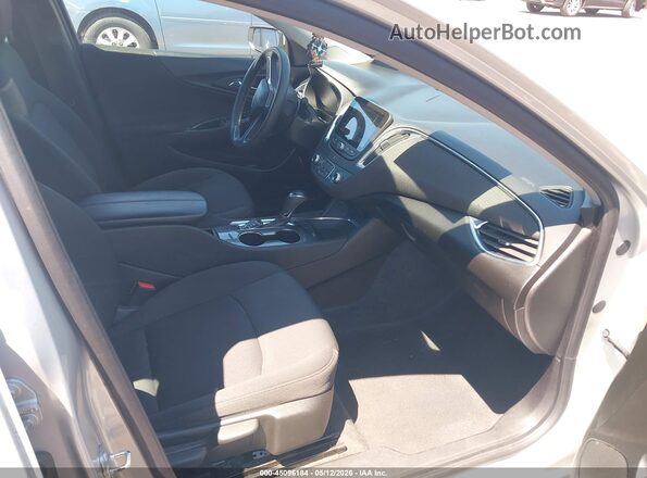 1G1ZD5ST0KF106439 2019 CHEVROLET MALIBU Серебряный Вид салона спереди