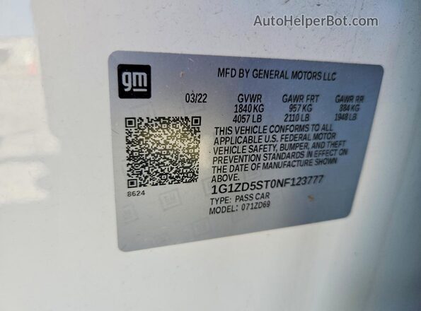 1G1ZD5ST0NF123777 2022 CHEVROLET MALIBU White Vista del compartimento del motor