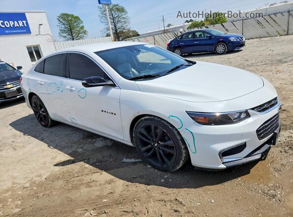 1G1ZD5ST3JF166875 2018 CHEVROLET MALIBU Белый Передняя правая четверть