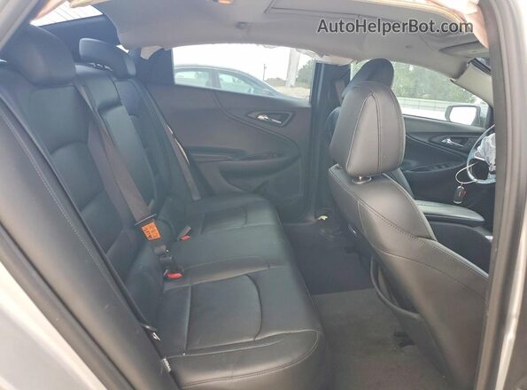 1G1ZD5ST8LF154658 2020 CHEVROLET MALIBU Silver Widok tylnych siedzeń