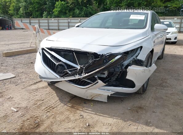 1G4ZP5SS1JU111497 2018 BUICK LACROSSE White წინა ხედი