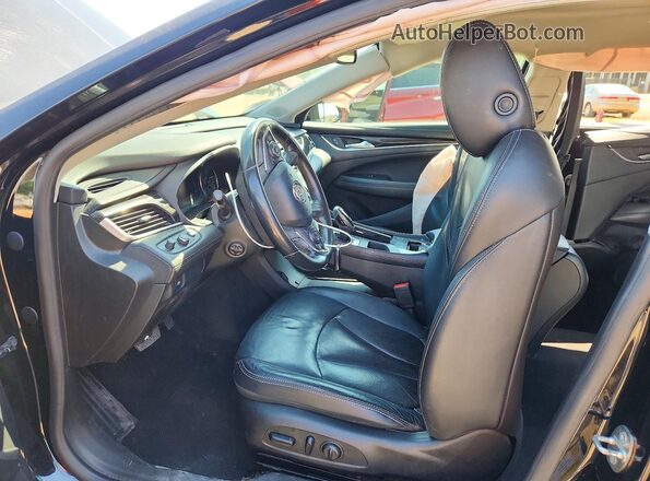 1G4ZP5SS2HU156443 2017 BUICK LACROSSE Черный Вид салона спереди