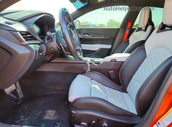 1G6DL5RP4P0411162 2023 CADILLAC CT4 Orange Front interior view