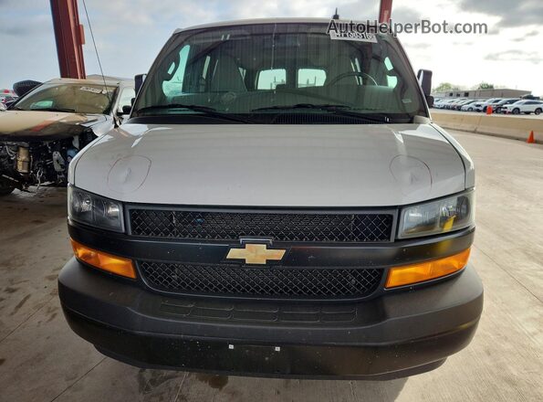 1GAZGNFP3P1206060 2023 CHEVROLET EXPRESS Белый Вид спереди