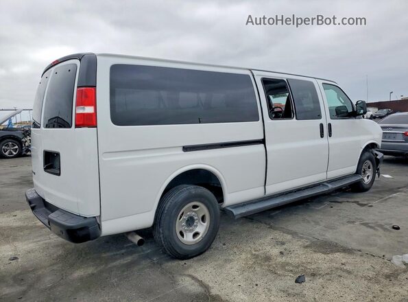 1GAZGNFP3P1234182 2023 CHEVROLET EXPRESS Белый Задняя правая четверть