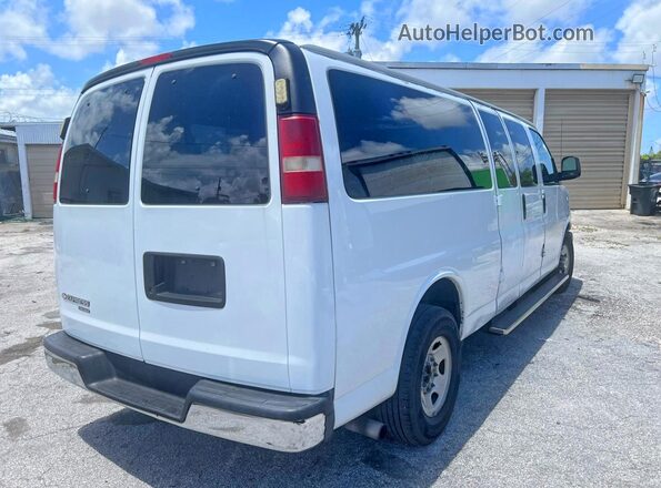 1GAZGPFG4G1167054 2016 CHEVROLET EXPRESS Белый Передняя правая четверть