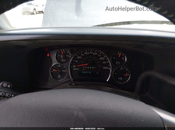 1GAZGPFG5H1294249 2017 CHEVROLET EXPRESS Gray Widok tylnych siedzeń
