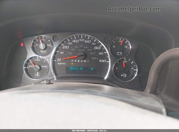 1GAZGPFG8H1291927 2017 CHEVROLET EXPRESS White Widok tylnych siedzeń