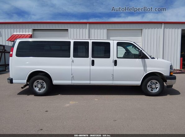 1GAZGPFG8J1301409 2018 CHEVROLET EXPRESS White 