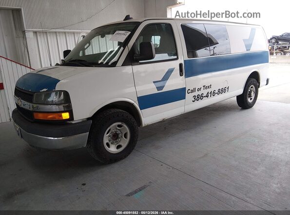 1GAZGPFGXG1296867 2016 CHEVROLET EXPRESS White წინა მარცხენა ხედი სამი მეოთხედიდან