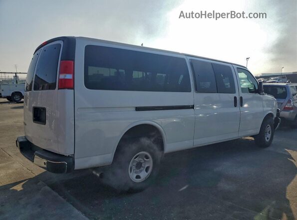 1GAZGPFP4R1202176 2024 CHEVROLET EXPRESS Белый Задняя правая четверть