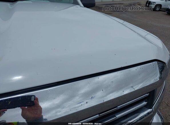 1GC1CUEGXJF234427 2018 CHEVROLET SILVERADO Белый Вид задней части салона