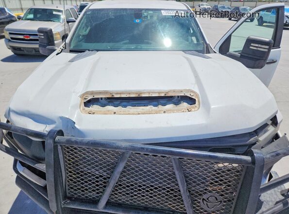 1GC4WLE79LF166929 2020 CHEVROLET SILVERADO Белый Вид задней части салона
