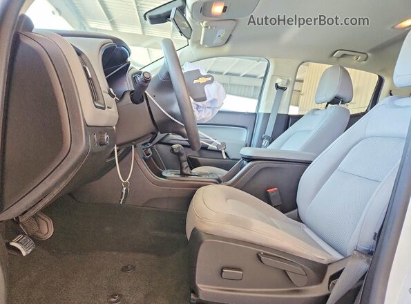 1GCGSBEA3J1264640 2018 CHEVROLET COLORADO White Front interior view
