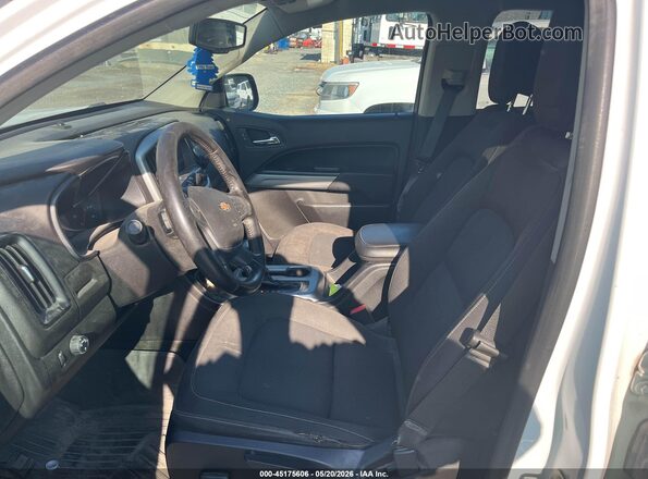 1GCGSCENXJ1165273 2018 CHEVROLET COLORADO White Սալոնի դիմացի տեսք