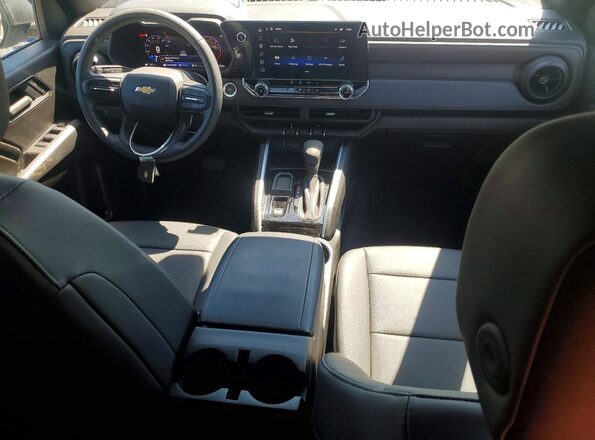 1GCPSBEK4S1142105 2025 CHEVROLET COLORADO Белый Вид панели приборов
