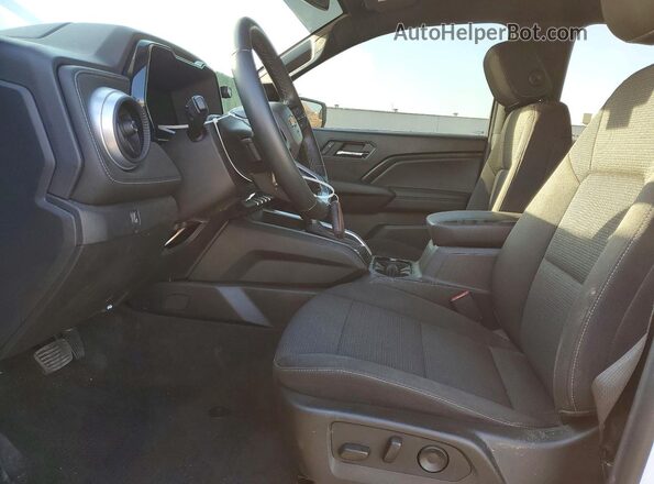 1GCPSCEK6S1167674 2025 CHEVROLET COLORADO Белый Вид салона спереди