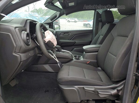 1GCPTEEK0R1279079 2024 CHEVROLET COLORADO Черный Вид салона спереди