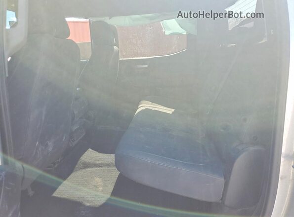 1GCPYCEF7LZ164092 2020 CHEVROLET SILVERADO Silver უკანა სავარძლების ხედი